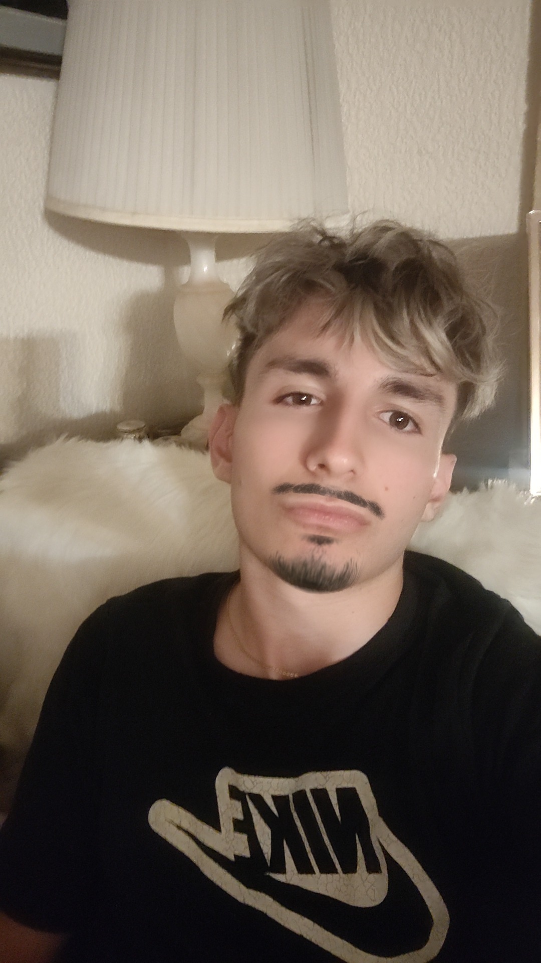 Profil de Alick, 20 ans, Gay massage à Innerferrera