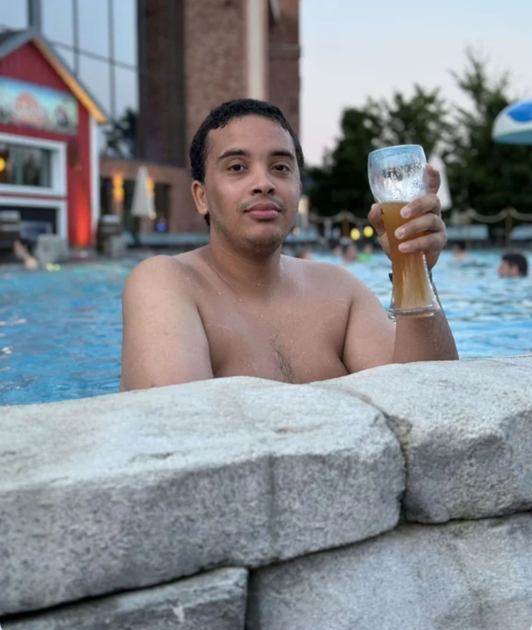 Profil de Stony, 24 ans, Gay massage à Winistorf