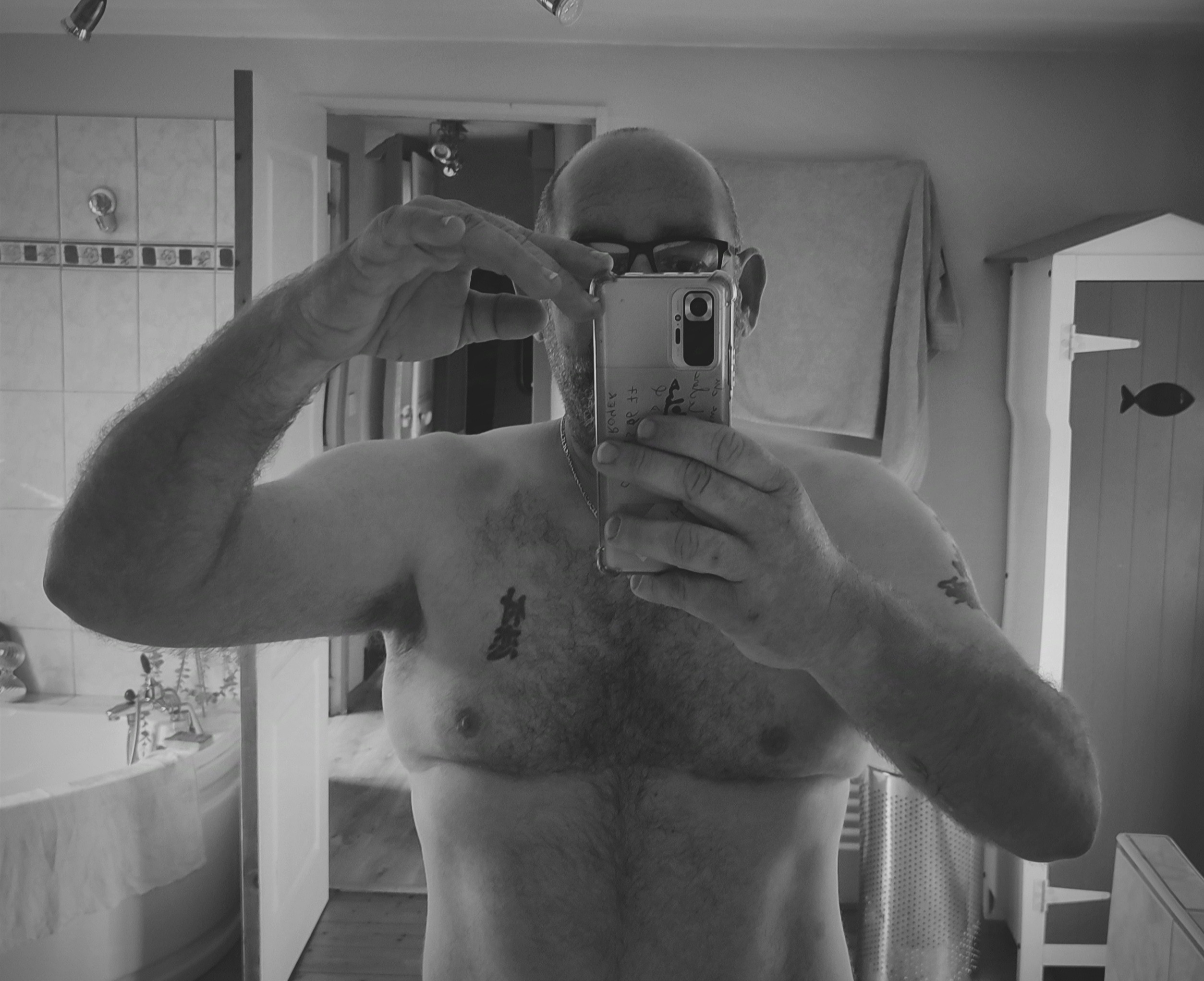 Profil de Gennaro, 48 ans, Gay massage à Trient