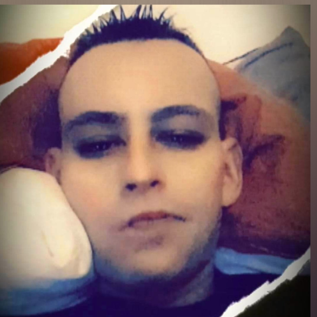 Profil de Abdelmalik, 30 ans, Gay massage à Bottens