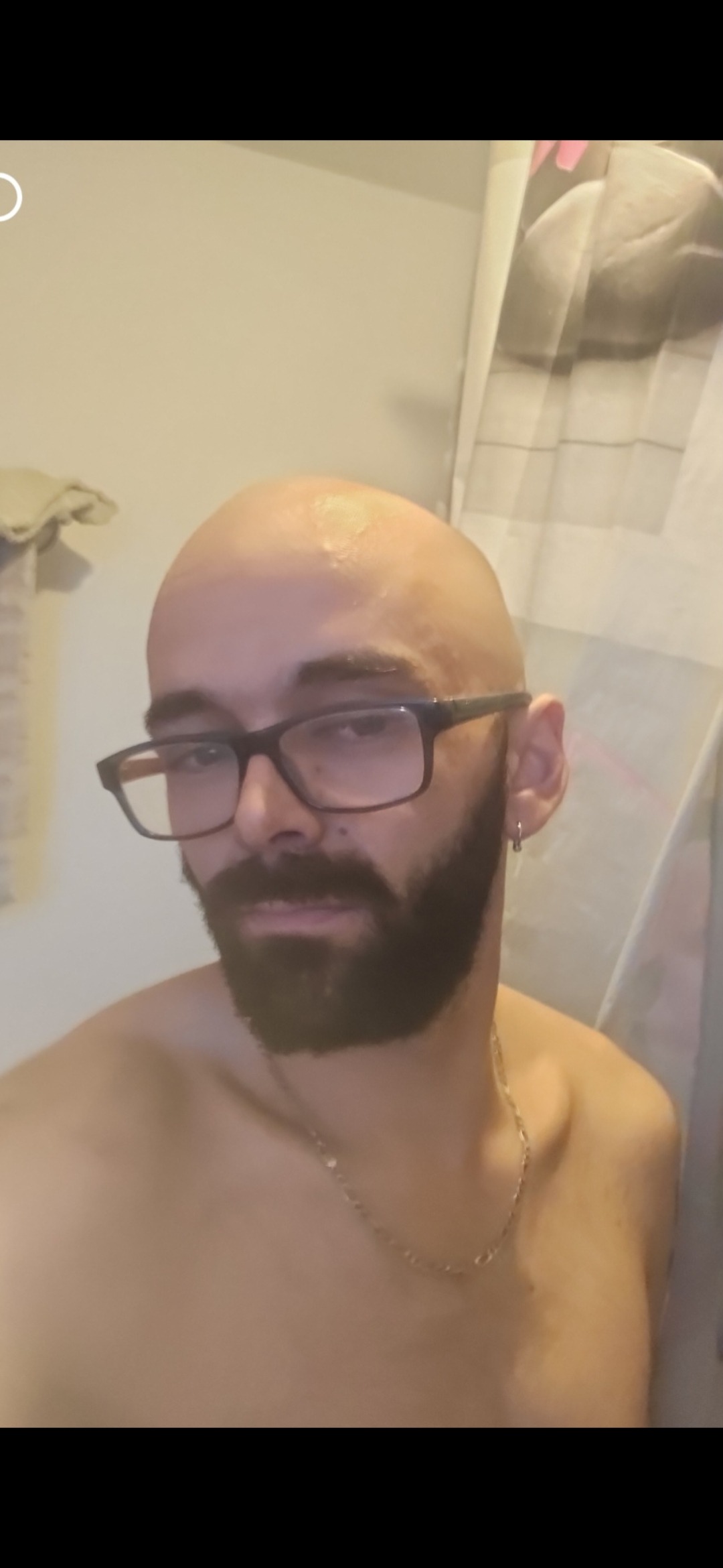 Profil de Omael, 32 ans, Gay massage à Kaiserstuhl AG