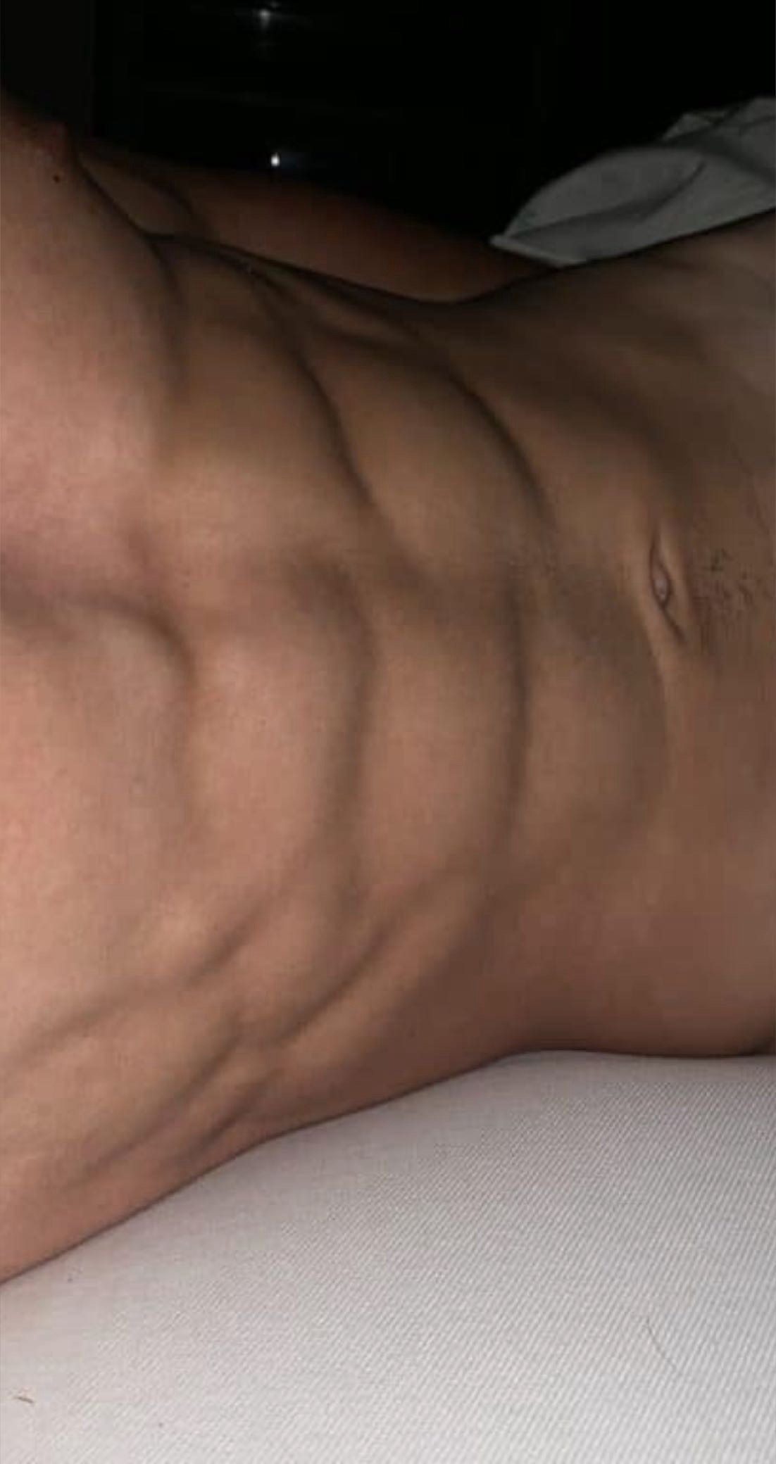 Profil de Memphis, 25 ans, Gay massage à Felben-Wellhausen