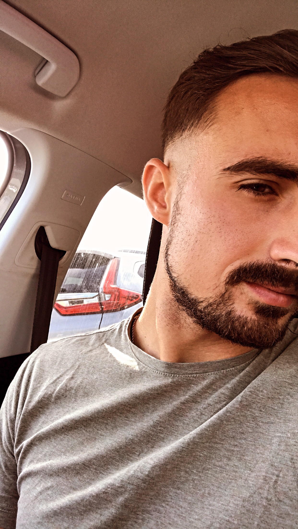 Profil de Selym, 30 ans, Gay massage à Valzeina