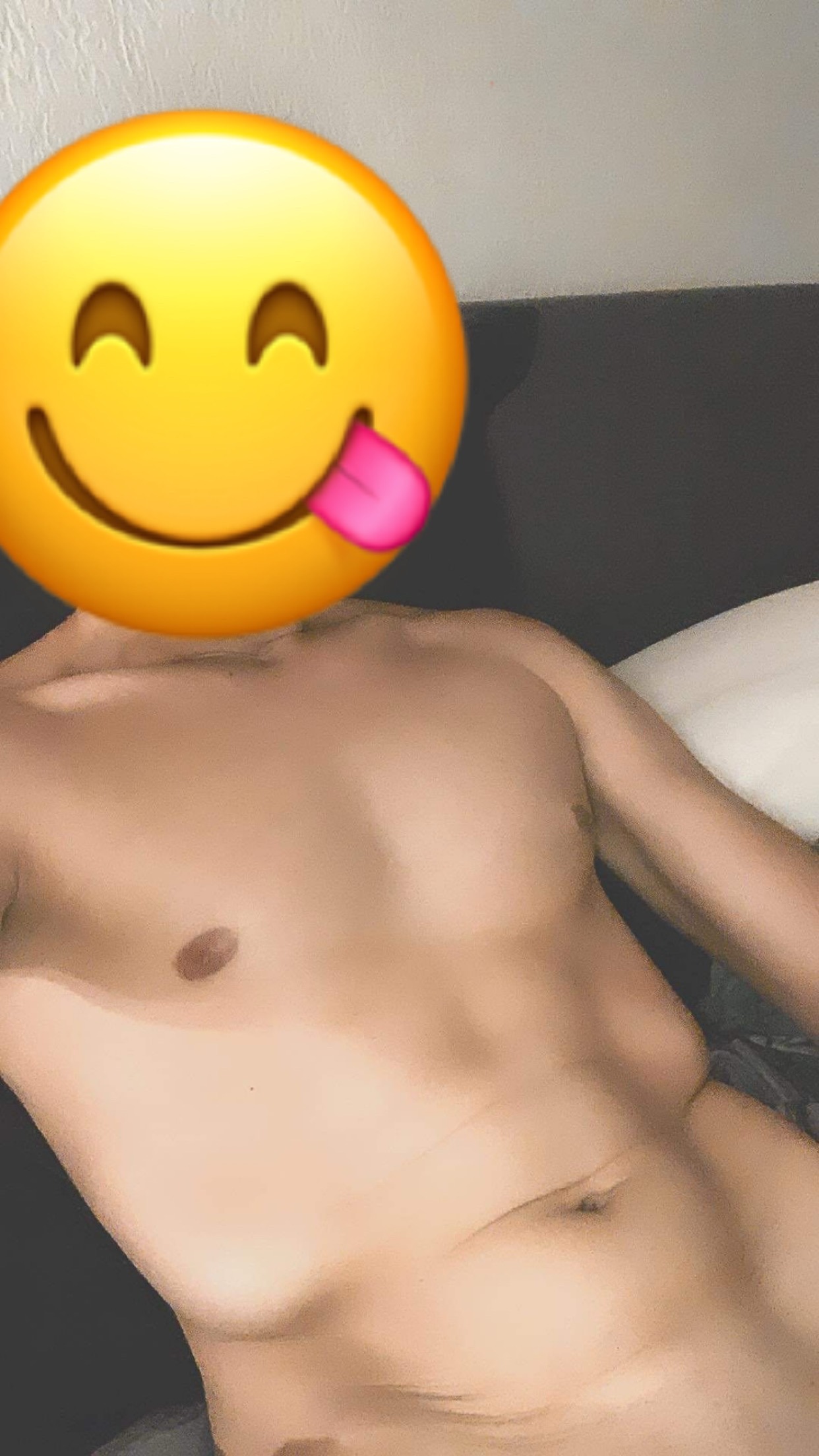Profil de Sevane, 26 ans, Gay massage à Bratsch